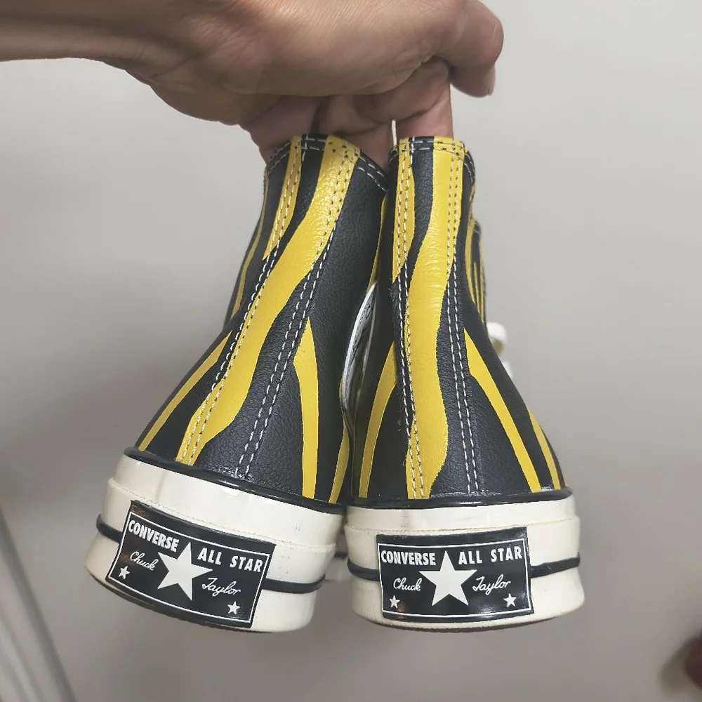 Converse Chuck Taylor Retro 70 Hi Vivid Black Yellow Sulfur Zebra Leather 8 NWT - Picture 13 of 14